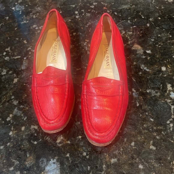 Vintage Red Cole Haan loafers! Size 8 - Picture 1 of 10
